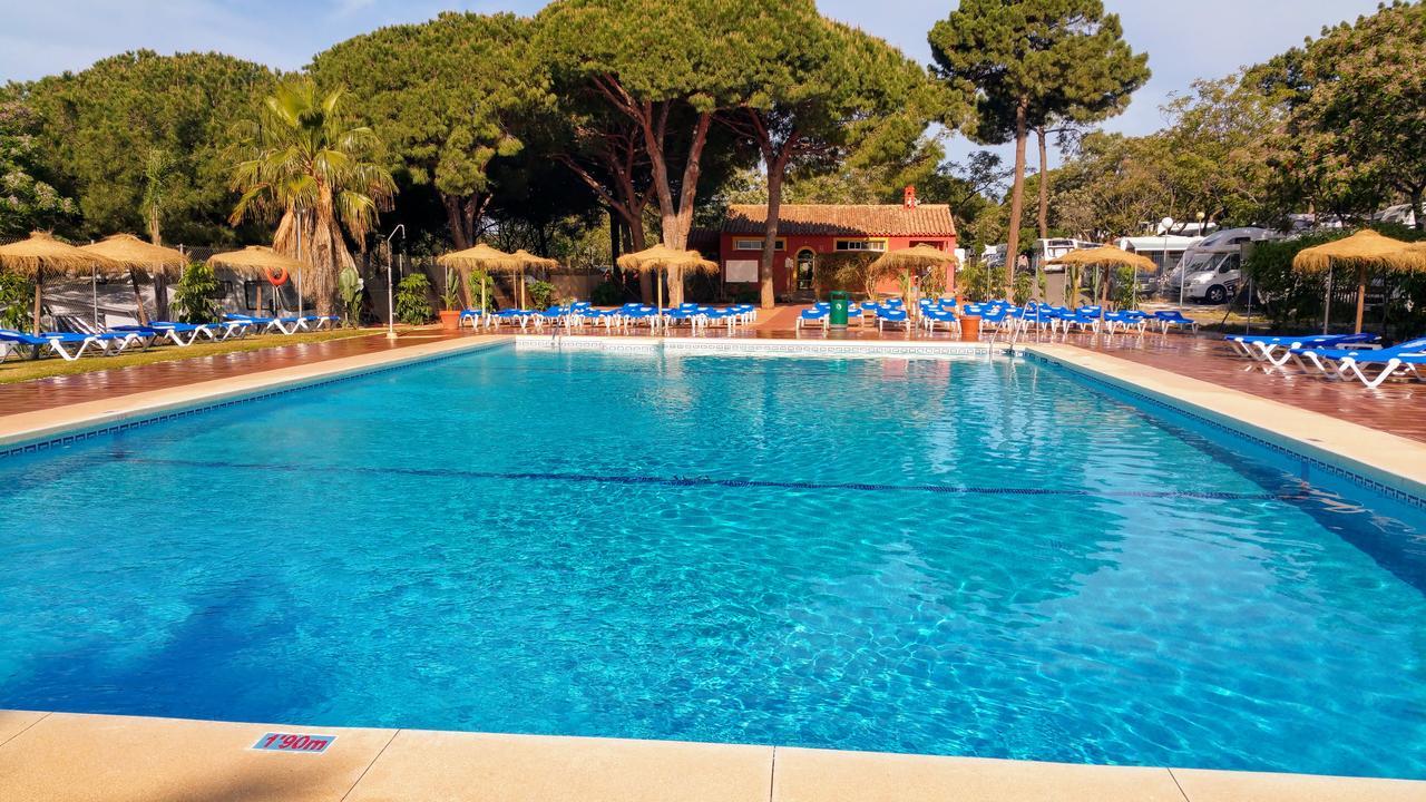 Complejo Turistico & Camping Cabopino 마르베야 외부 사진